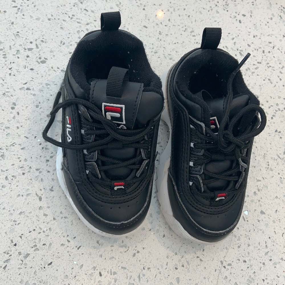 Fila sneakers toddler us 7